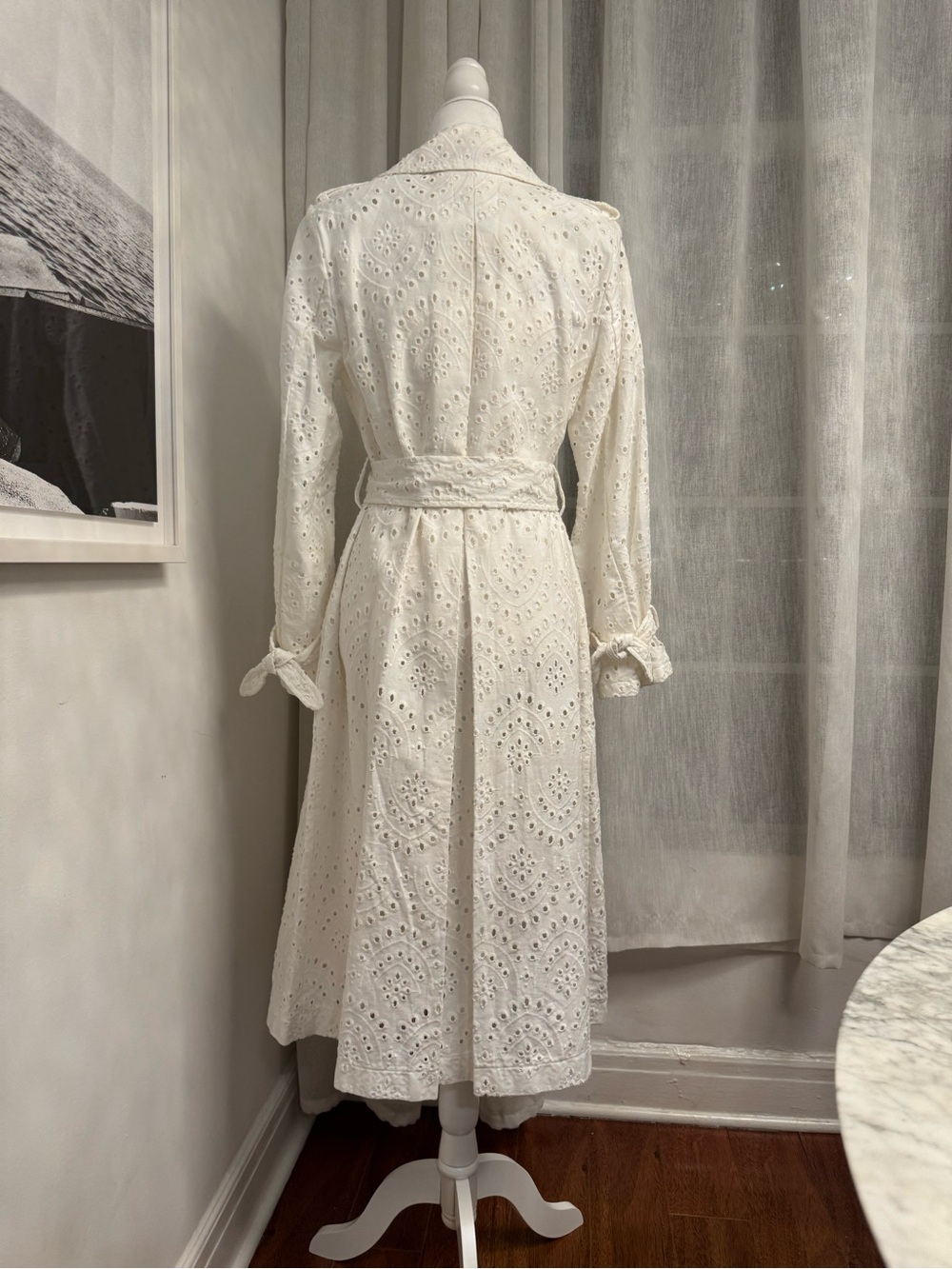 Gorgeous Avec Les Filles White Eyelet Wrap Trench Coat/Dress - Picture 2 of 12